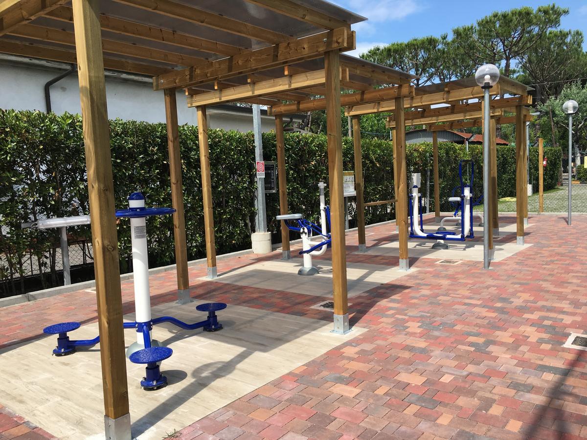 Camping Apuano Marina di Massa Exteriör bild